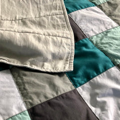 B050 URBAN JUNGLE...