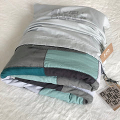 B050 URBAN JUNGLE...