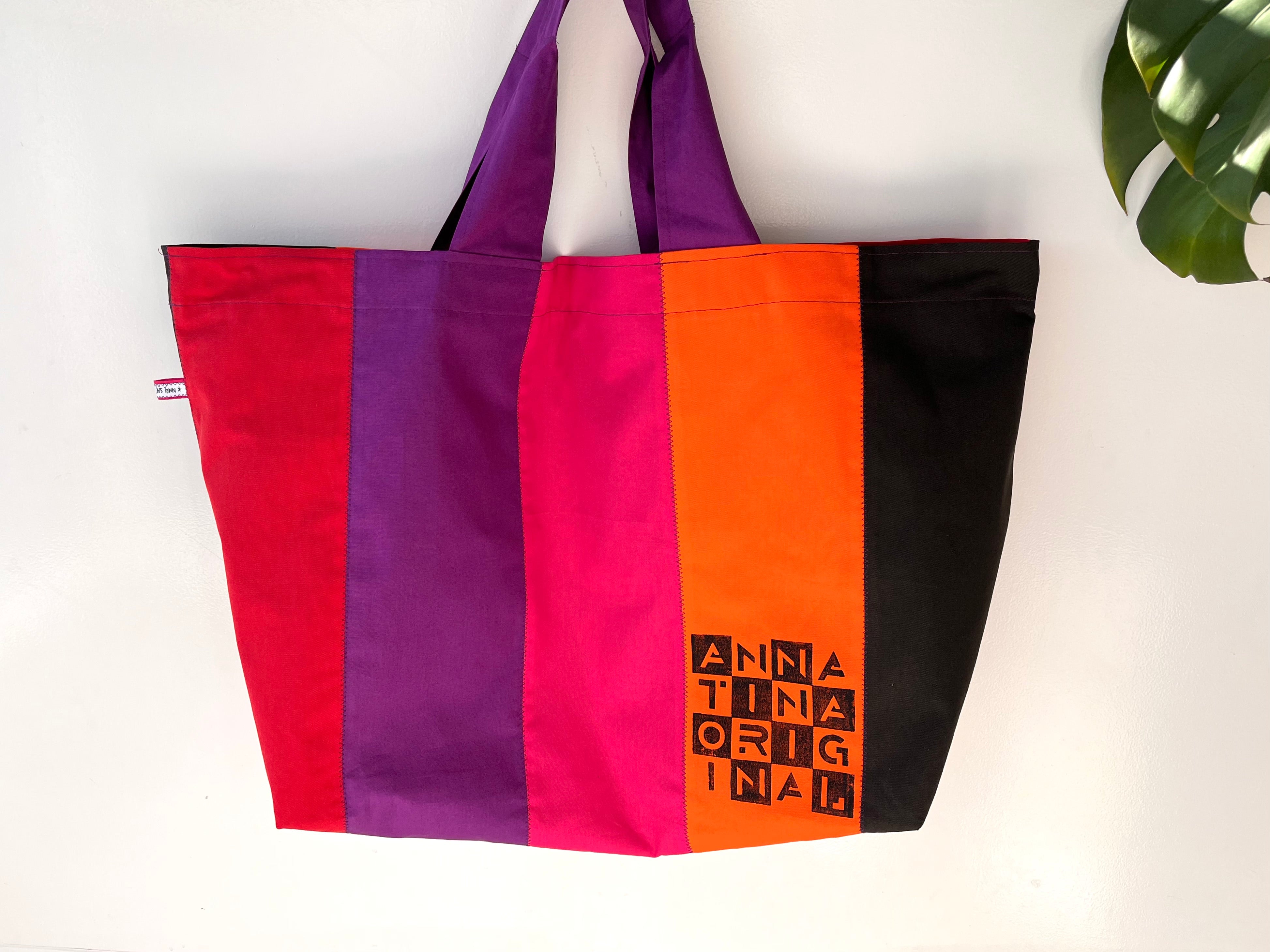 ANNA-TINA ORIGINAL XL SHOPPER, the perfect bag for the city and