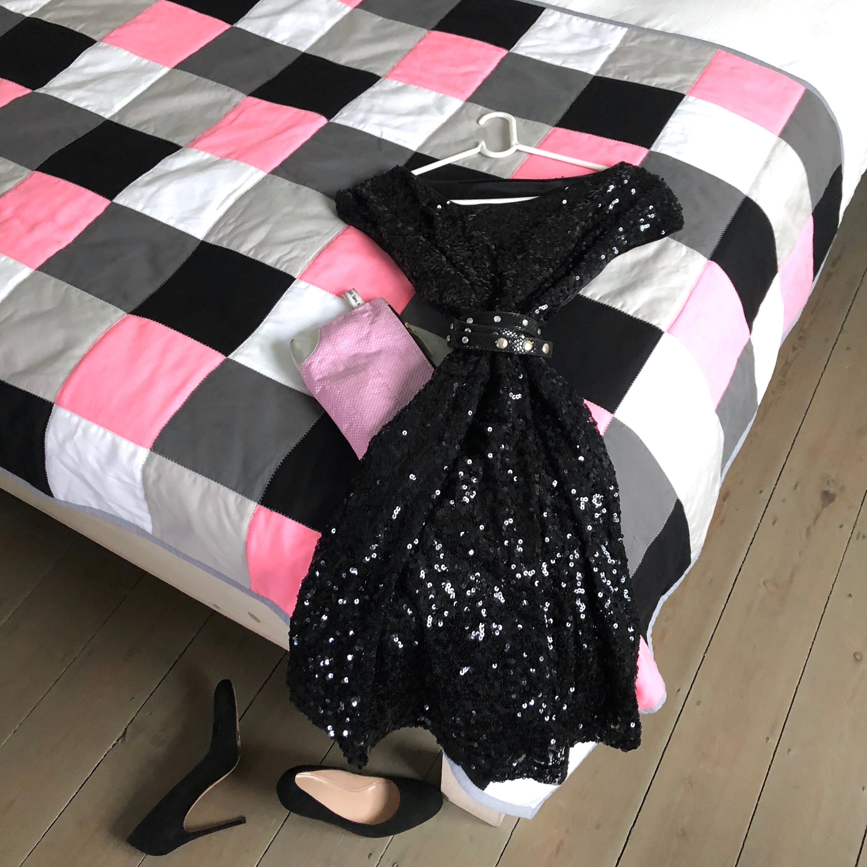 B124 PINK PANTHER...